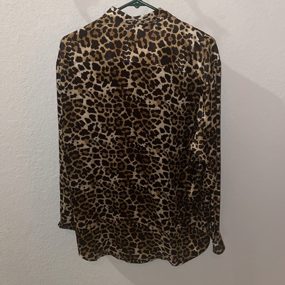 Mens cheetah print button down long sleeve shirt - Picture 2 of 2